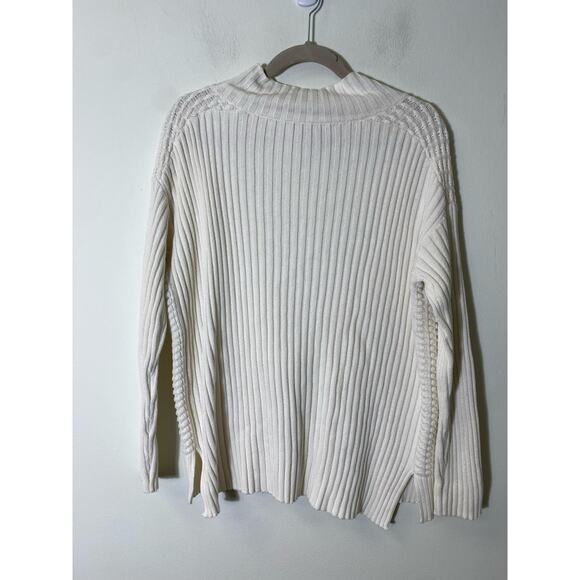 😍Vince Camuto! Cream Mock Neck Sweater Sz M - Picture 4 of 5